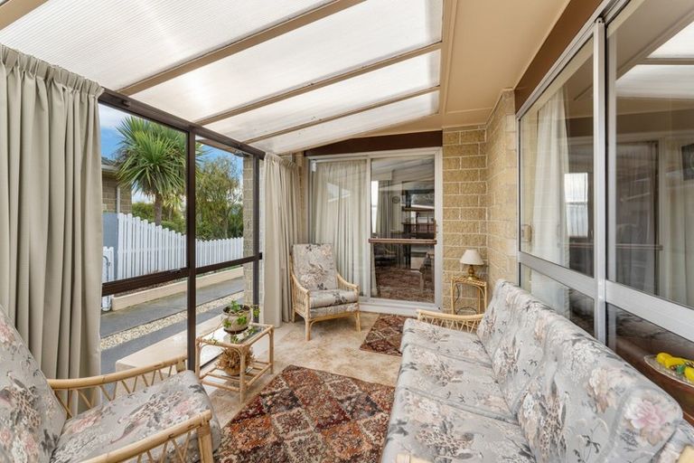 Photo of property in 27 Kinley Street, Rangiora, 7400