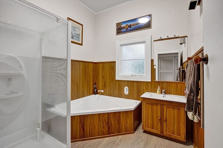 Photo of property in 12 Olivia Street, Stratford, 4332