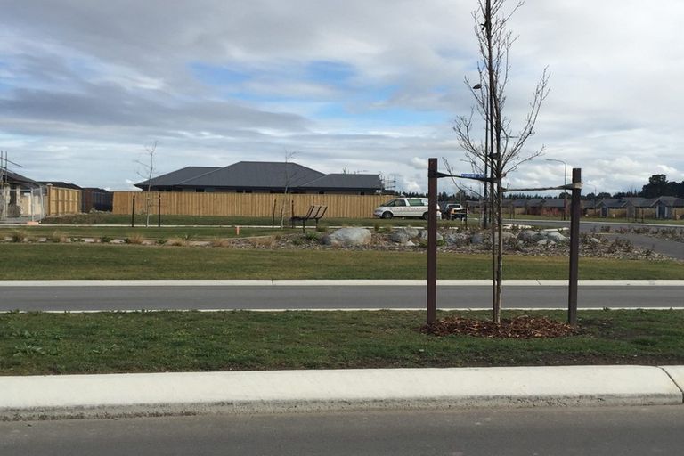 Photo of property in 63 Faringdon Boulevard, Rolleston, 7615