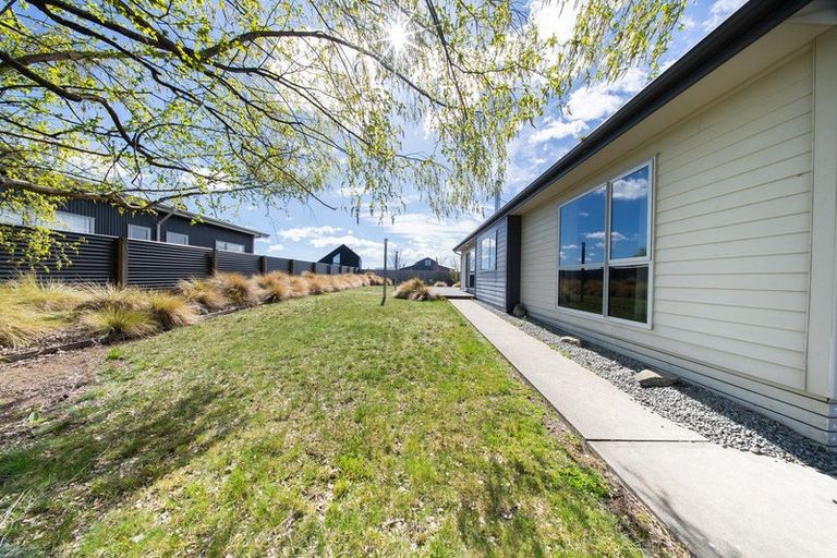 Photo of property in 14 Rhoboro Road, Twizel, 7901