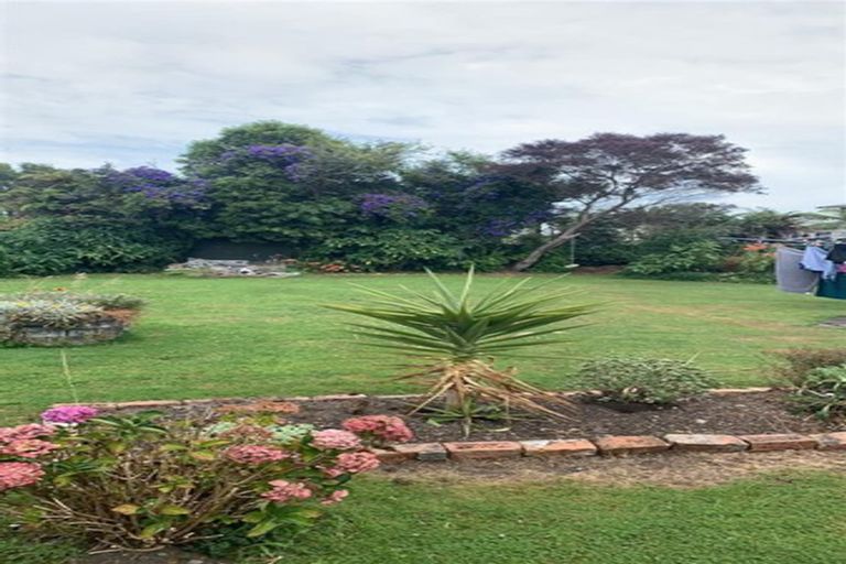 Photo of property in 136 Russell Street, Westport, 7825