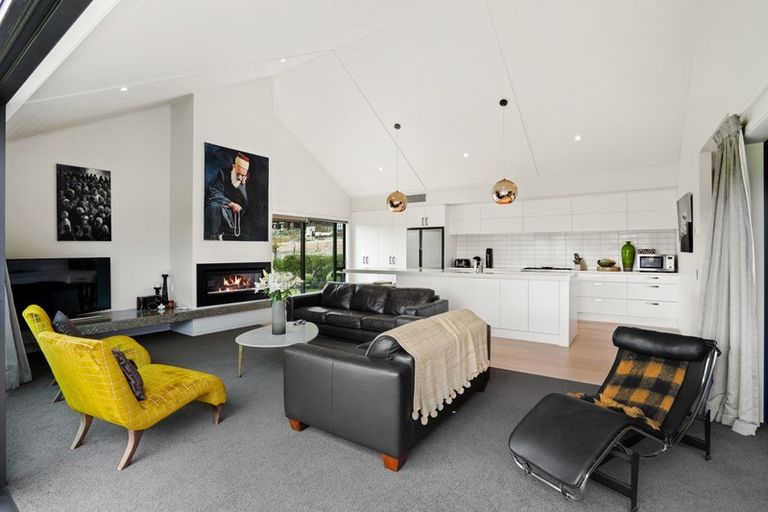 Photo of property in 4 Hidden Hills Drive, Wanaka, 9305