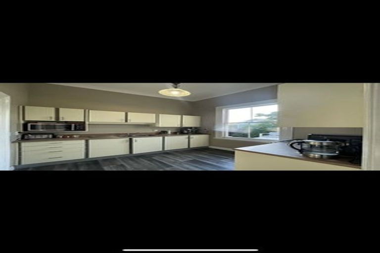 Photo of property in 19a Randwick Crescent, Moera, Lower Hutt, 5010