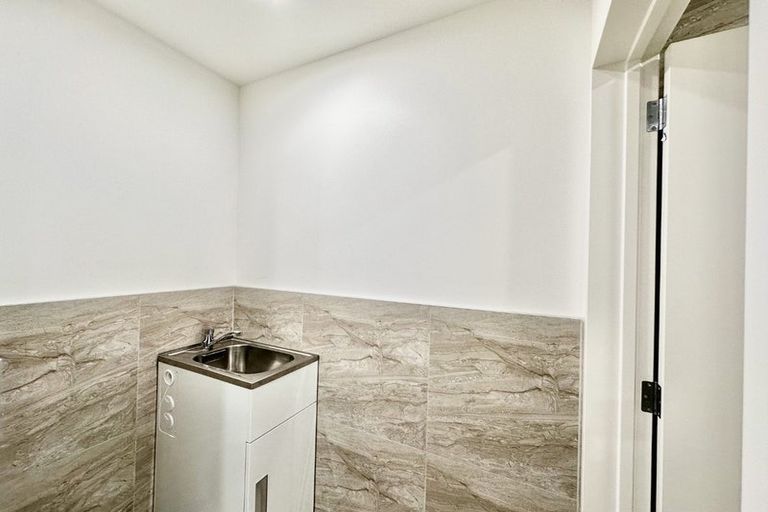 Photo of property in 50d Greenmeadows Avenue, Manurewa East, Auckland, 2102