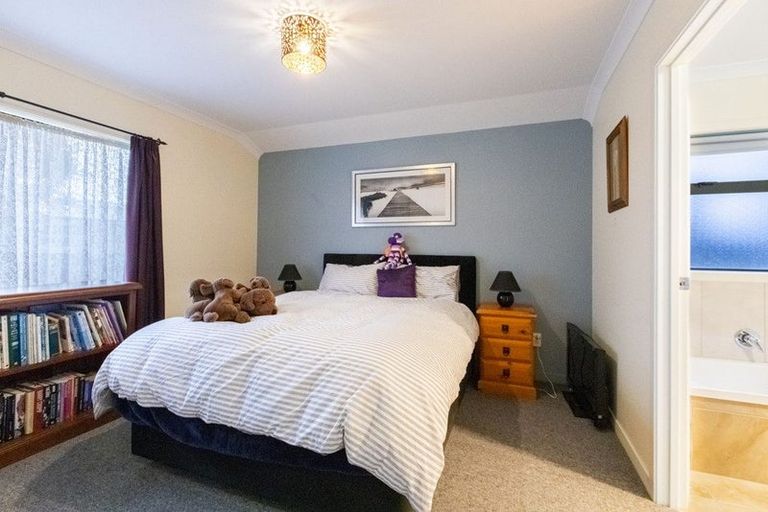 Photo of property in 10a Dolbel Street, Taradale, Napier, 4112