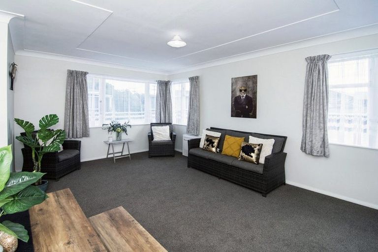 Photo of property in 107 Dixon Street, Masterton, 5810