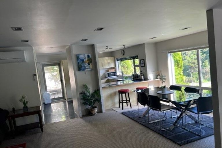 Photo of property in 17u2 Blackbridge Road, Wadestown, Wellington, 6012