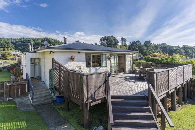 Photo of property in 130 Martin Road, Fairfield, Dunedin, 9018