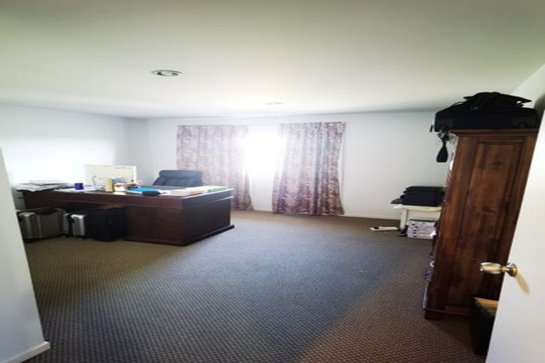 Photo of property in 72 Oakway Drive, Schnapper Rock, Auckland, 0632