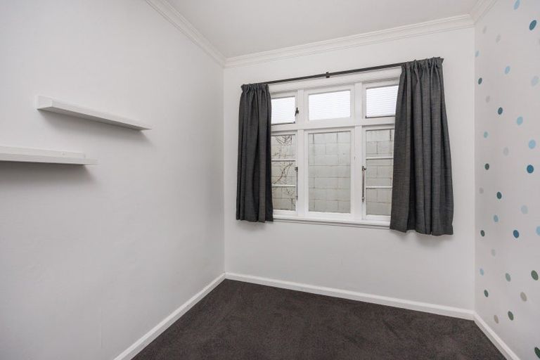 Photo of property in 232 Tremaine Avenue, Highbury, Palmerston North, 4412