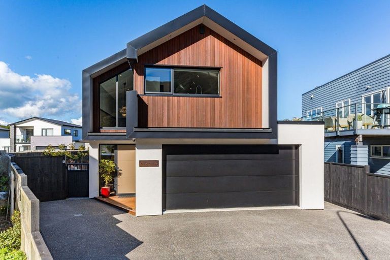 Photo of property in 106 Silverstream Road, Crofton Downs, Wellington, 6035