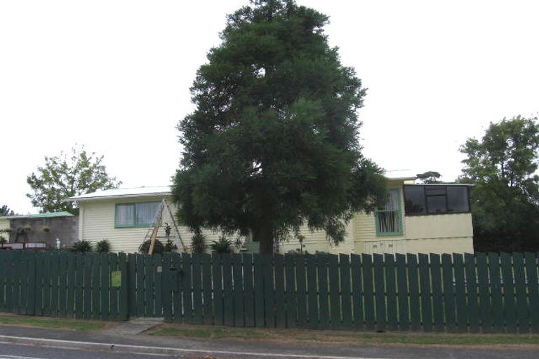 Photo of property in 1 Roseneath Place, Birkdale, Auckland, 0626