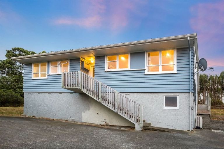 Photo of property in 21 Desert Gold Street, Ascot Park, Porirua, 5024