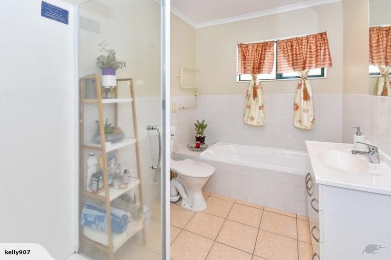 Photo of property in 27 Jaylo Place, Mangere, Auckland, 2022