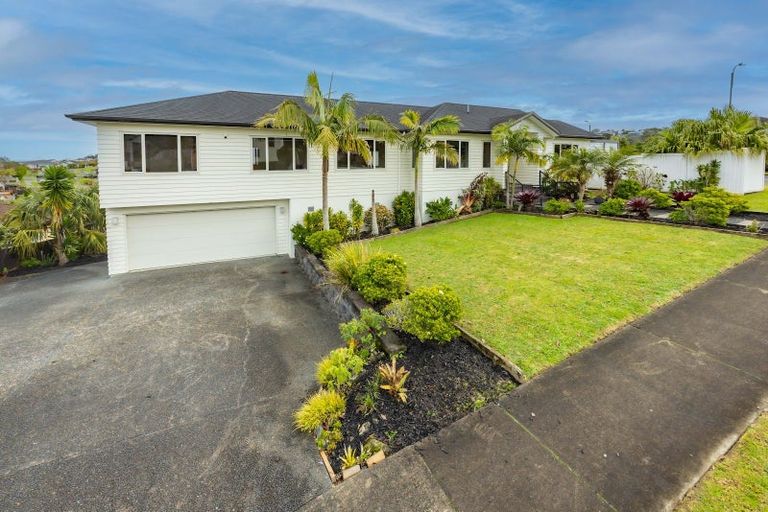 Photo of property in 21 Hornbill Drive, Fairview Heights, Auckland, 0632