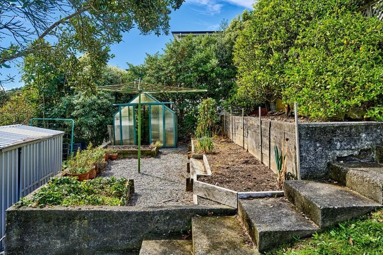 Photo of property in 13 Warwick Street, Wilton, Wellington, 6012