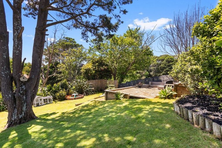 Photo of property in 94 Cook Street, Marfell, New Plymouth, 4310