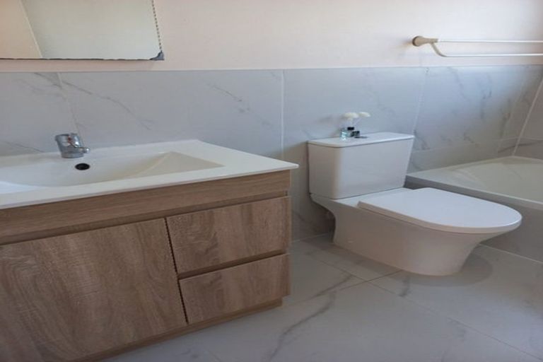 Photo of property in 1/157 Whitford Road, Somerville, Auckland, 2014