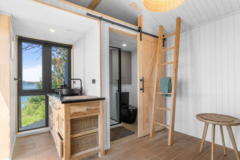 Photo of property in 170 Manganese Point Road, Tamaterau, Whangarei, 0174