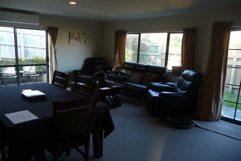 Photo of property in 50 Navigation Drive, Whitby, Porirua, 5024