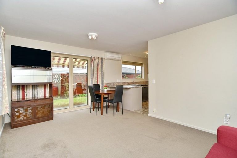 Photo of property in 4/318 Waterloo Road, Islington, Christchurch, 8042