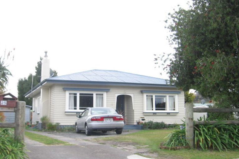Photo of property in 25 Hammond Road, Taradale, Napier, 4112