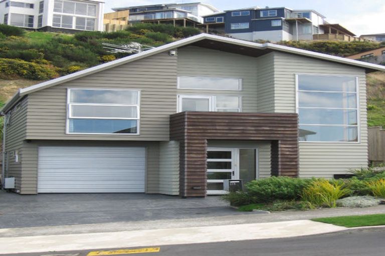 Photo of property in 27a Waverton Terrace, Churton Park, Wellington, 6037