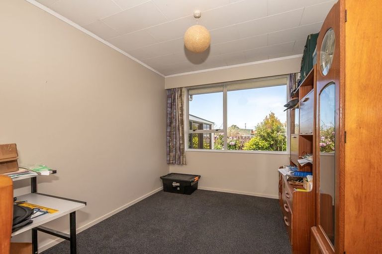 Photo of property in 27 Romilly Street, Westport, 7825