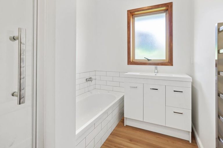 Photo of property in 15 Rosella Street, Broomfield, Christchurch, 8042