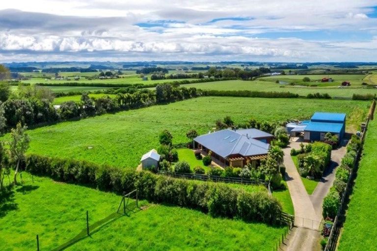 Photo of property in 396 Turuturu Road, Hawera, 4674