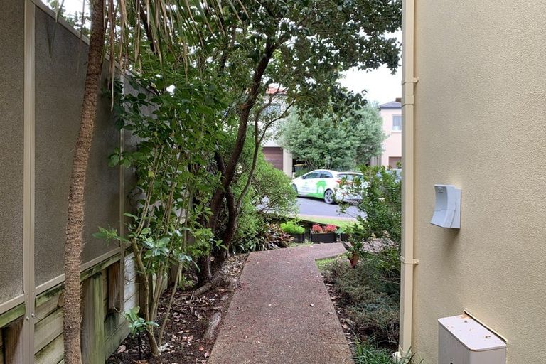 Photo of property in 5 Trimaran Drive, Gulf Harbour, Whangaparaoa, 0930