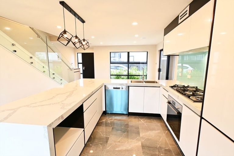 Photo of property in 158f Flat Bush School Road, Flat Bush, Auckland, 2019