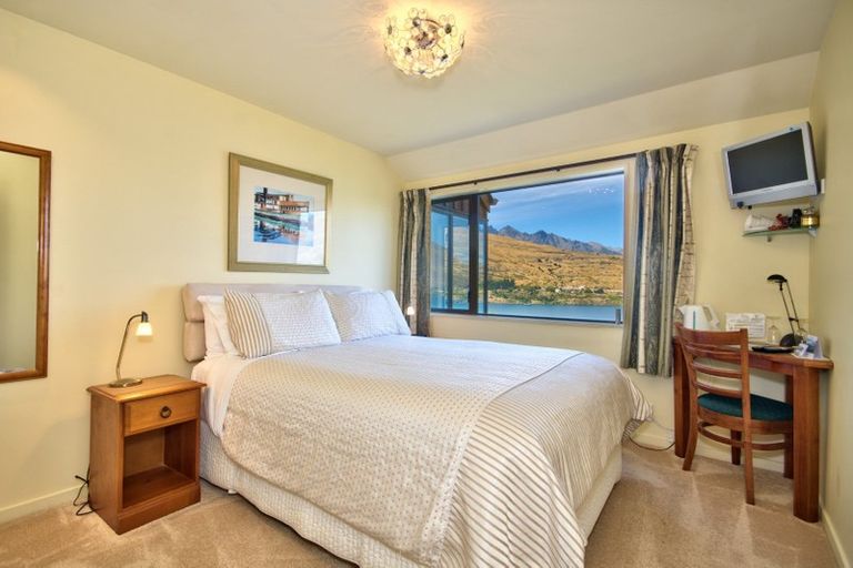 Photo of property in 16 Panners Way, Queenstown, 9300