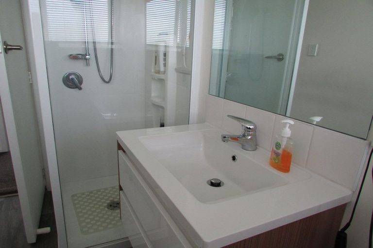 Photo of property in 39 Compton Street, Woolston, Christchurch, 8062