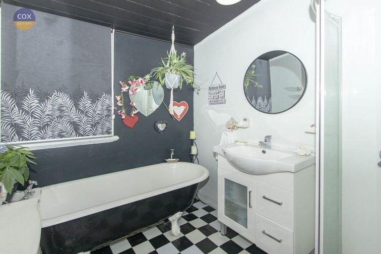 Photo of property in 25 Church Road, Taradale, Napier, 4112