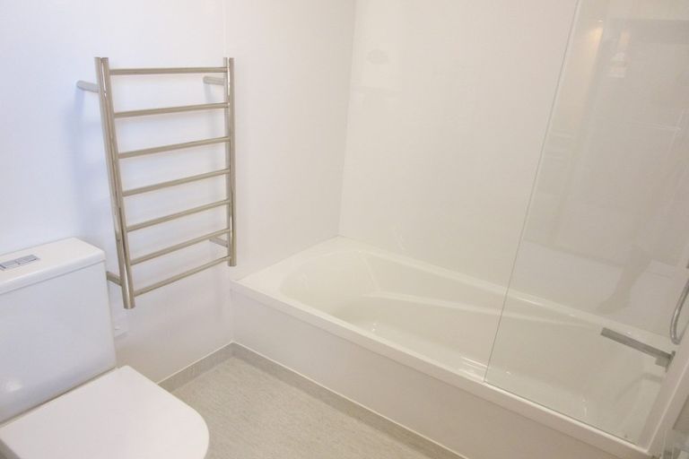 Photo of property in Vedado Apartments, 201/41u Hopper Street, Mount Cook, Wellington, 6011