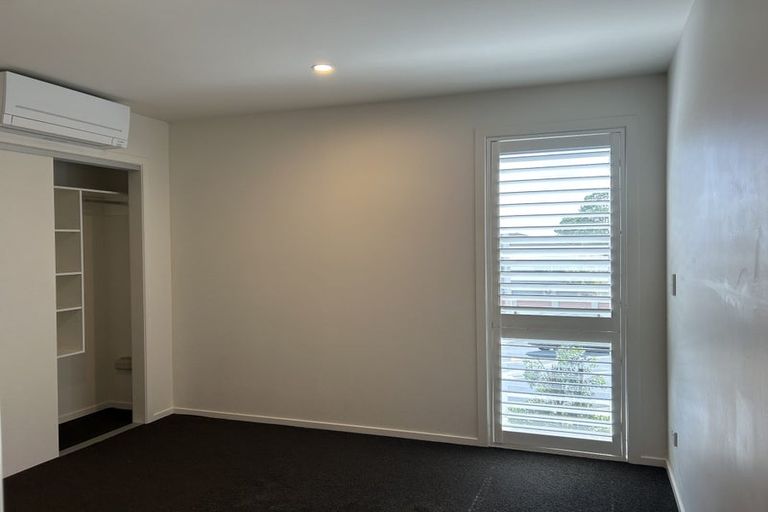 Photo of property in 642a Massey Road, Mangere, Auckland, 2022