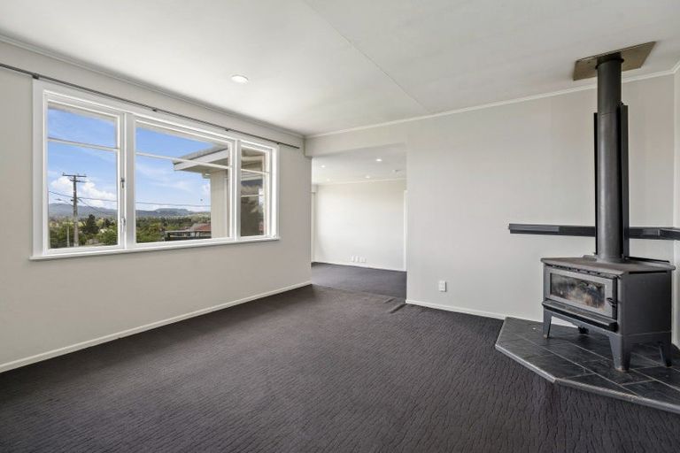 Photo of property in 1 Leslie Avenue, Western Heights, Rotorua, 3015