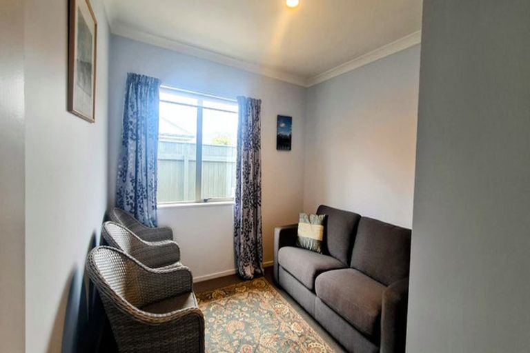 Photo of property in 5 Manhattan Court, Paraparaumu Beach, Paraparaumu, 5032