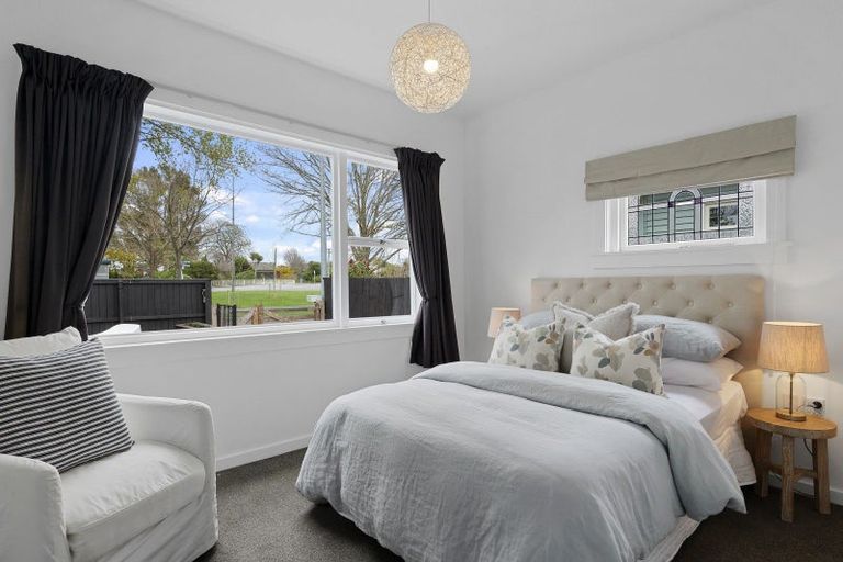 Photo of property in 130 Saint Martins Road, Saint Martins, Christchurch, 8022