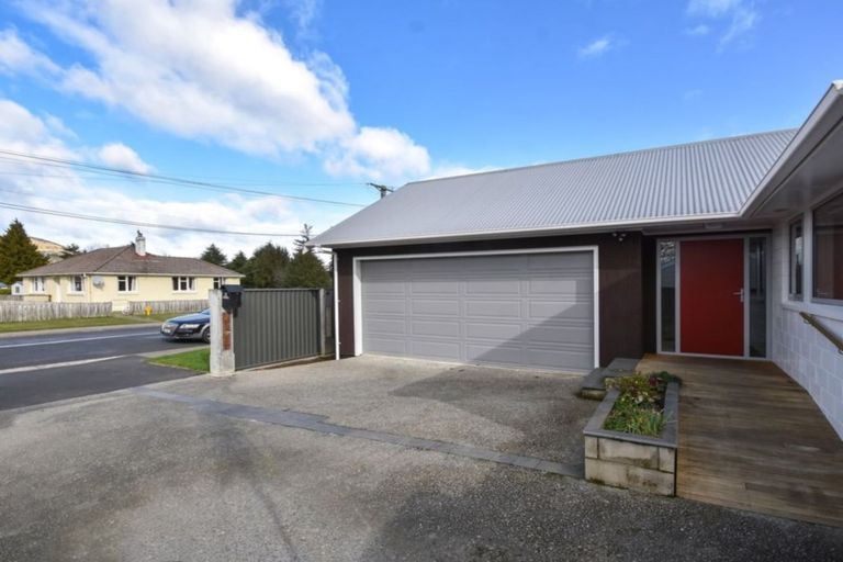 Photo of property in 3 Murray Street, Mosgiel, 9024