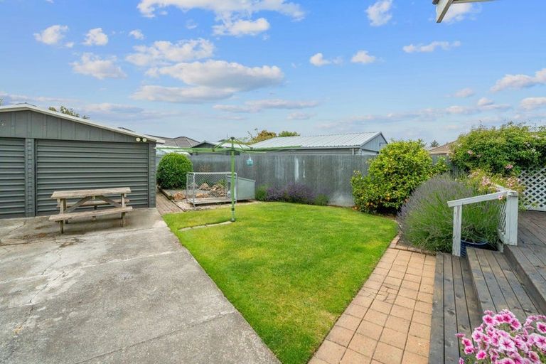 Photo of property in 46 Oakley Crescent, Hornby, Christchurch, 8042