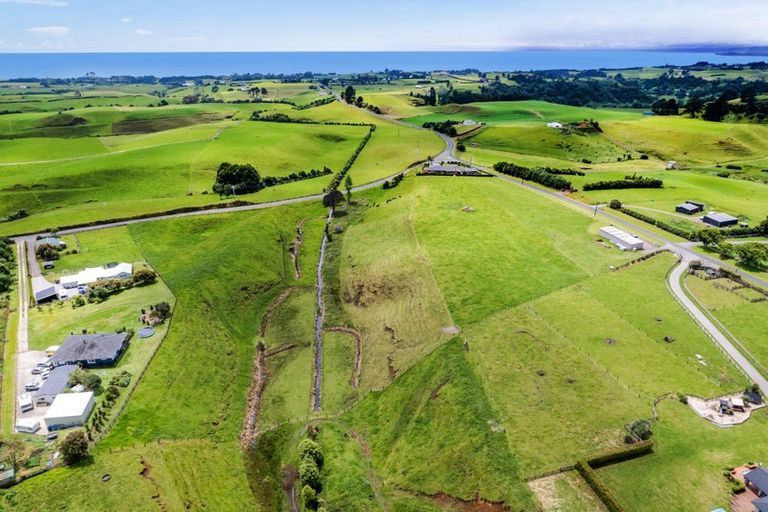 Photo of property in 182 Ohanga Road, Onaero, Urenui, 4383