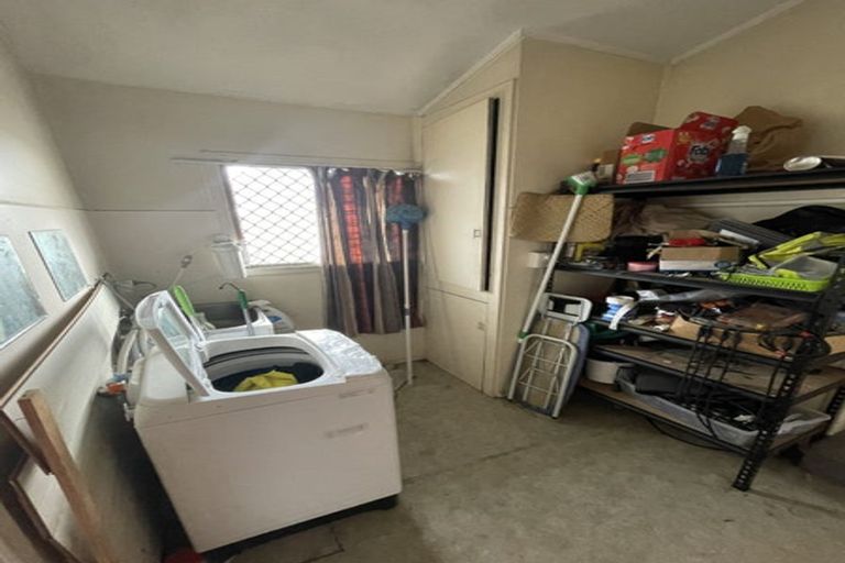 Photo of property in 1/2 Hunua Road, Papakura, 2110