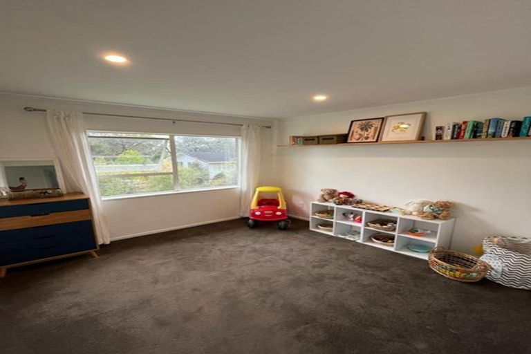 Photo of property in 25 Tawa Road, Te Atatu Peninsula, Auckland, 0610