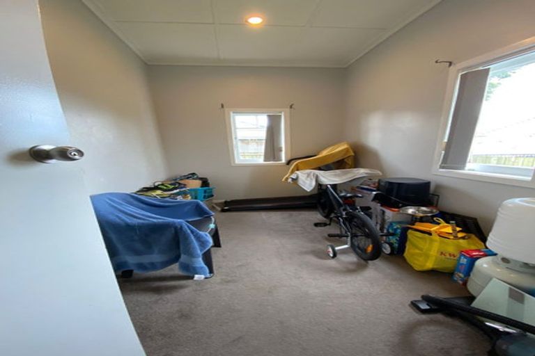 Photo of property in 110a Manuroa Road, Takanini, 2112