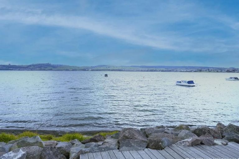 Photo of property in 5/3 Tremaine Avenue, Two Mile Bay, Taupo, 3330