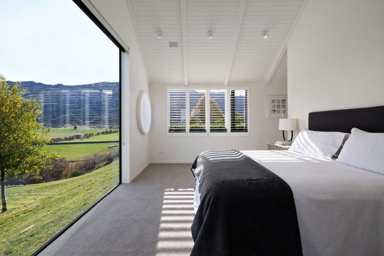 Photo of property in 47 Mooney Road, Speargrass Flat, Queenstown, 9371