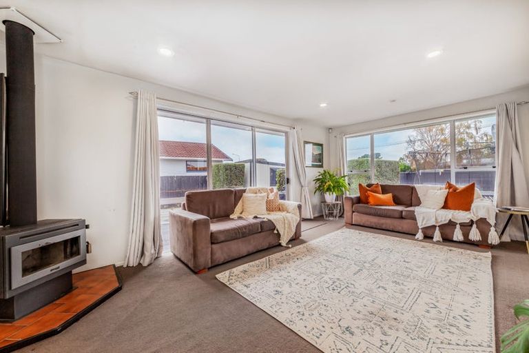 Photo of property in 20 Inwoods Road, Parklands, Christchurch, 8083