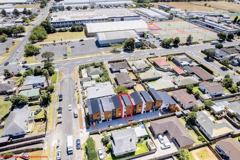 Photo of property in 2/43 Marr Road, Manurewa, Auckland, 2102